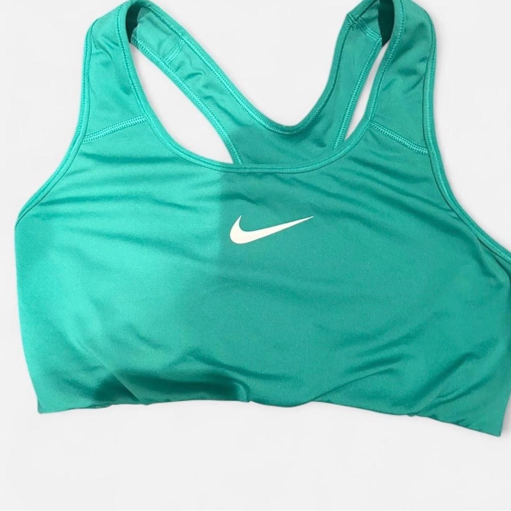 Nike Women's Vibrant Green Sports Bra